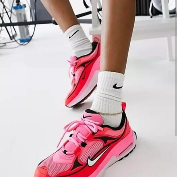 Size 6.5 women's nike air max bliss pink / white / black DH5128-600